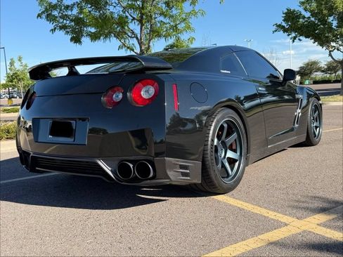 Used 2014 Nissan GT-R Premium AWD/4WD image 5