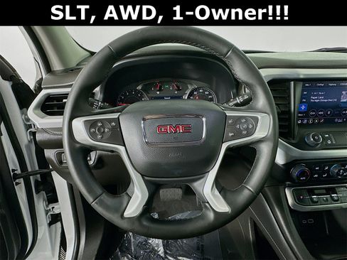 Used 2023 GMC Acadia SLT image 12
