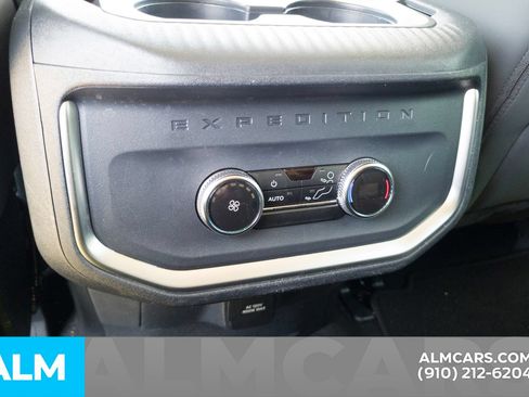 Used 2025 Ford Expedition Max Active AWD/4WD image 23