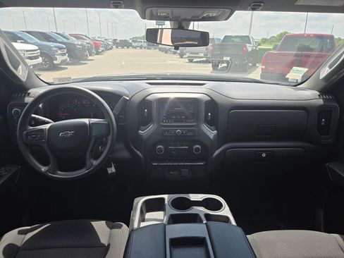 Certified 2021 Chevrolet Silverado 1500 Custom Trail Boss w/ LPO, Dark Essentials Package AWD/4WD image 15