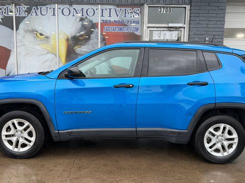 Used 2018 Jeep Compass Sport w/ Cold Weather Group FWD image 6