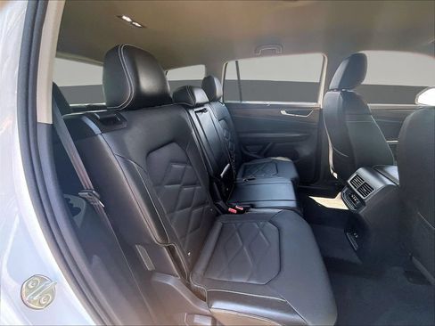 Used 2024 Volkswagen Atlas SE AWD/4WD image 29