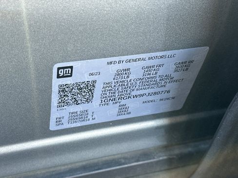 Used 2023 Chevrolet Traverse LT image 56