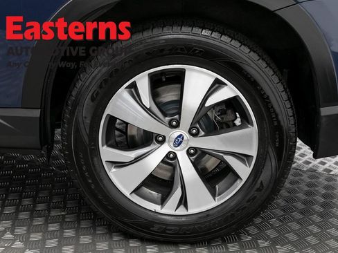 Used 2023 Subaru Ascent Premium AWD/4WD image 31