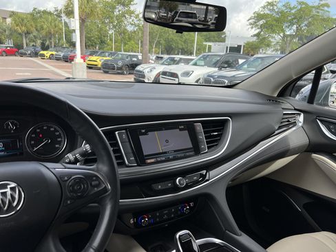 Used 2019 Buick Enclave Premium w/ Experience Buick Package FWD image 30