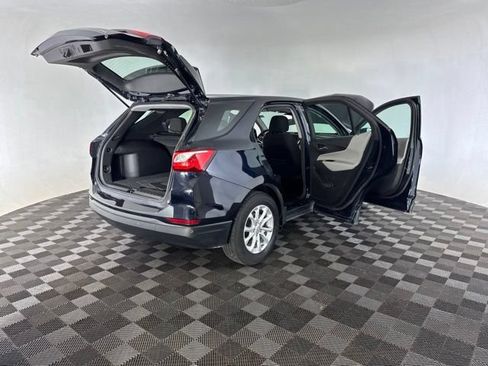 Used 2021 Chevrolet Equinox LS AWD/4WD image 14