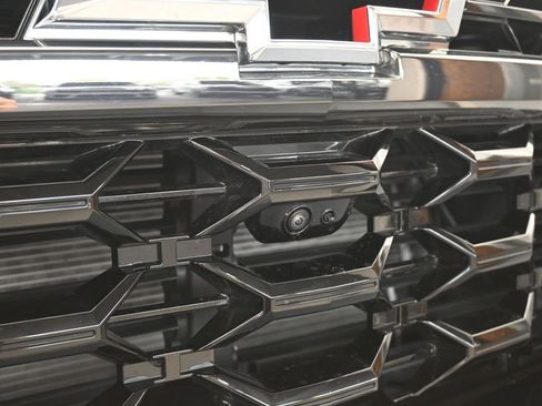 Used 2025 Chevrolet Silverado 1500 ZR2 w/ Technology Package image 67