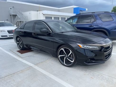 Used 2022 Honda Accord Sport image 3