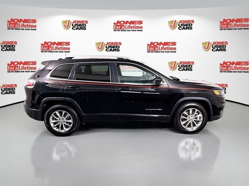 Used 2021 Jeep Cherokee Latitude Lux w/ Comfort/Convenience Group AWD/4WD image 16
