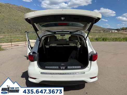 Used 2019 INFINITI QX60 Luxe w/ Essential Package FWD image 32