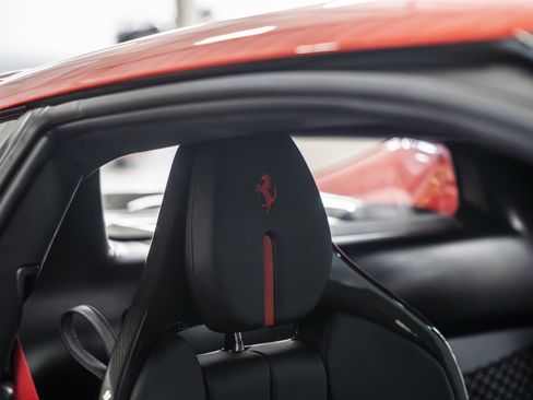 Used 2023 Ferrari 296 GTB RWD image 33