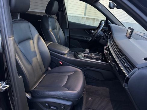 Used 2017 Audi Q7 3.0T Premium Plus image 37