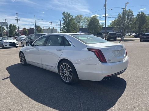 Used 2018 Cadillac CT6 Luxury AWD/4WD image 3