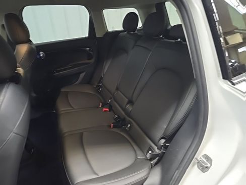 Used 2023 MINI Cooper Countryman SE w/ Storage Package image 32