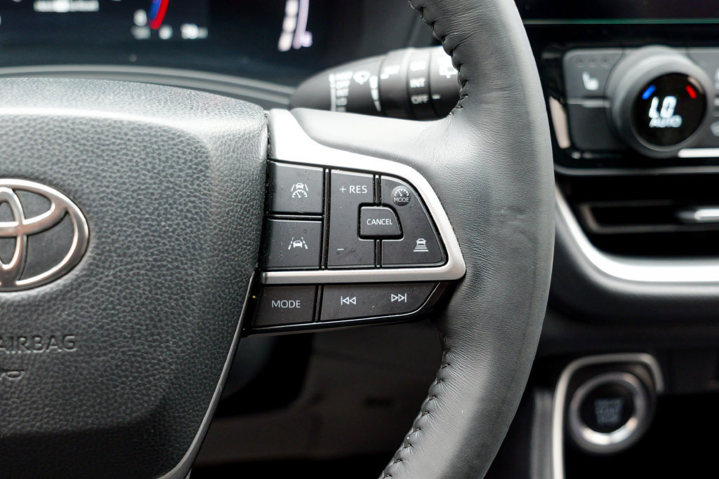 Used 2024 Toyota Grand Highlander AWD image 46