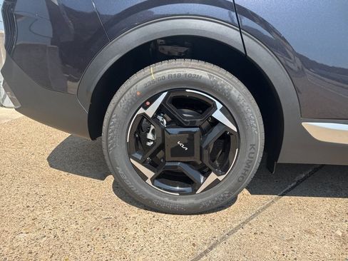 New 2026 Kia Sportage EX w/ EX Panorama Roof Package image 9