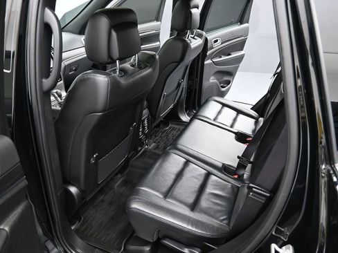 Used 2022 Jeep Grand Cherokee Limited image 27