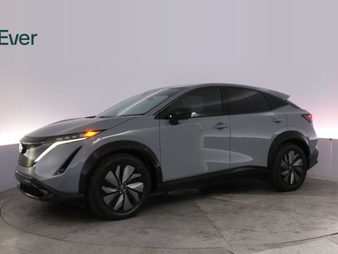 Used 2024 Nissan Ariya AWD image 18
