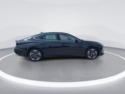 New 2026 Hyundai Sonata SEL FWD image 9