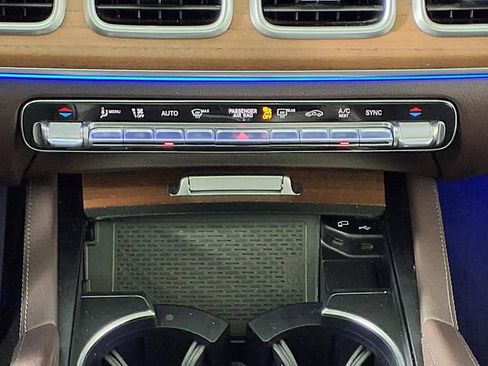 Used 2020 Mercedes-Benz GLE 350 4MATIC image 22