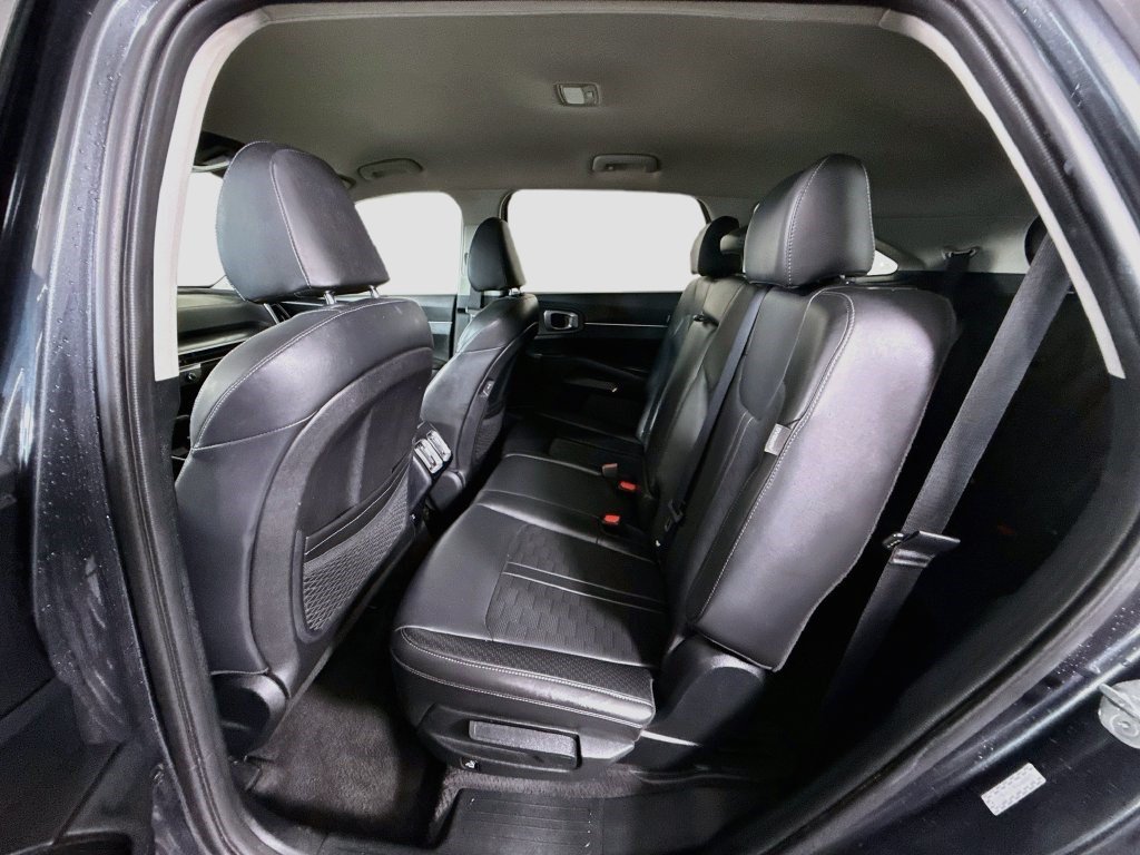 Used 2024 Kia Sorento S AWD/4WD image 24