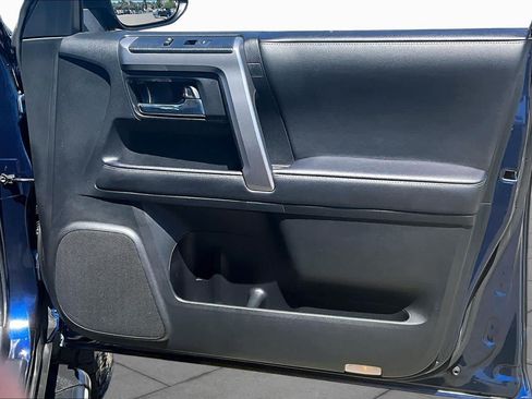 Used 2023 Toyota 4Runner SR5 Premium w/ Moonroof Package AWD/4WD image 22