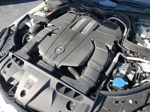 Used 2015 Mercedes-Benz E 400 E 400 w/ Premium 1 Package image 38