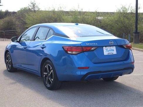 Used 2025 Nissan Sentra SV image 6