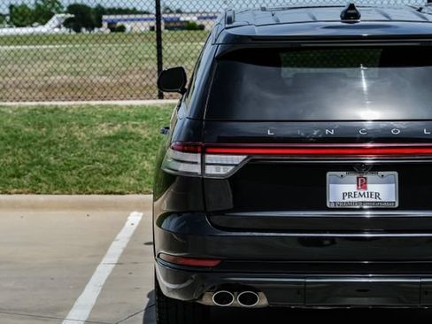 Used 2025 Lincoln Aviator Reserve w/ Jet Appearance Package AWD/4WD image 56