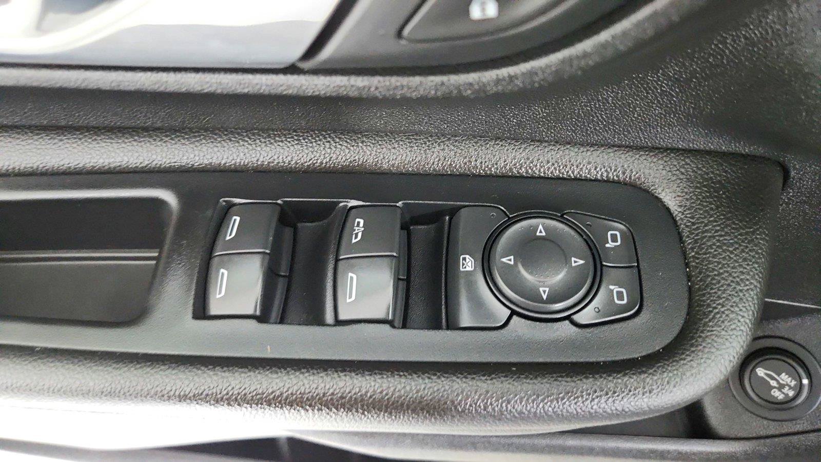 Used 2020 GMC Terrain Denali w/ Denali Premium Package AWD/4WD image 17