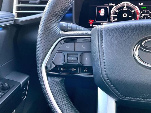 Used 2024 Toyota Sequoia Platinum image 24