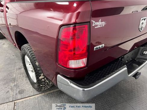 Used 2021 RAM 1500 Classic SLT image 12