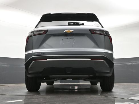 Used 2026 Chevrolet Equinox LT w/ Safety and Technology Package FWD image 27