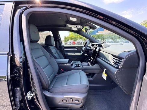 New 2026 GMC Terrain AT4 w/ Convenience Package III AWD/4WD image 11