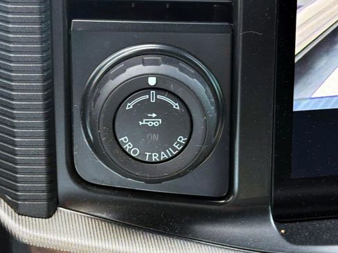 Used 2025 Ford F150 Raptor AWD/4WD image 30