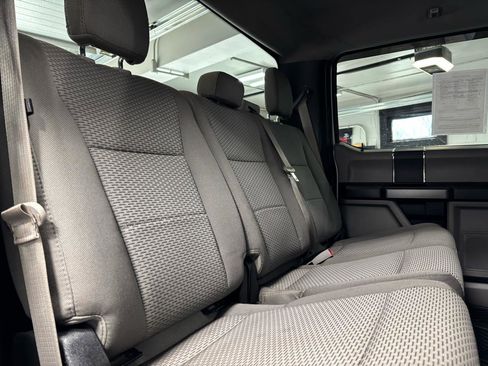 Used 2019 Ford F250 XLT w/ Snow Plow Prep Package image 25