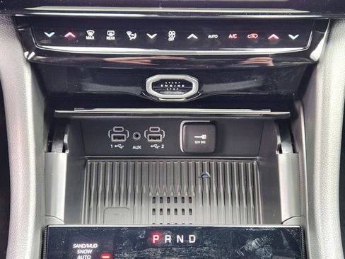 New 2026 Jeep Grand Cherokee Altitude image 14