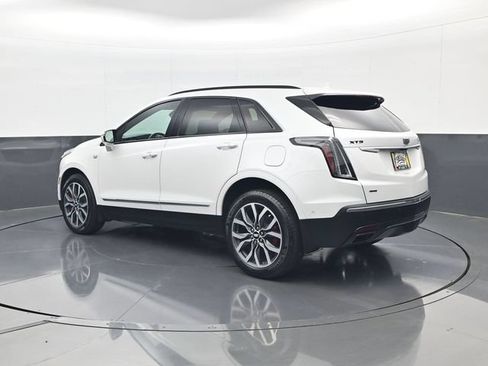 Used 2024 Cadillac XT5 Sportv w/ Technology Package AWD/4WD image 7