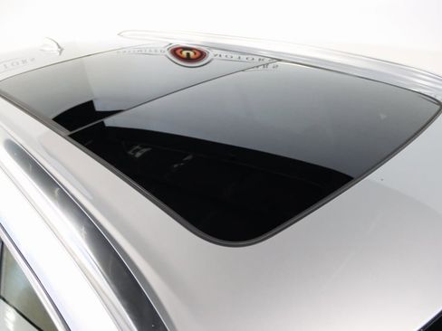 Used 2022 Volvo XC90 T6 Momentum w/ Advanced Package image 9