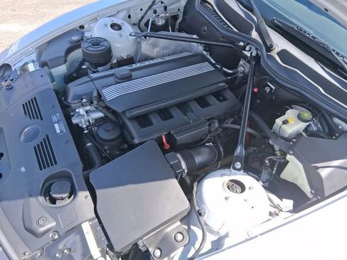 Used 2005 BMW Z4 2.5i RWD image 21