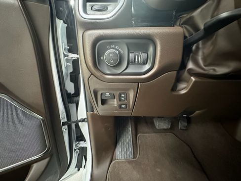 Used 2026 RAM 1500 Laramie w/ Advanced Safety Group II AWD/4WD image 20