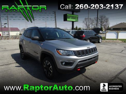 Used 2020 Jeep Compass Trailhawk image 1