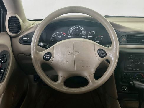 Used 2004 Chevrolet Malibu Classic FWD image 17