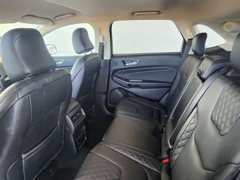 Used 2024 Ford Edge Titanium image 12