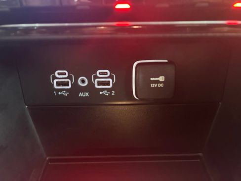 Used 2025 Jeep Grand Cherokee Summit w/ Obsidian Package AWD/4WD image 24