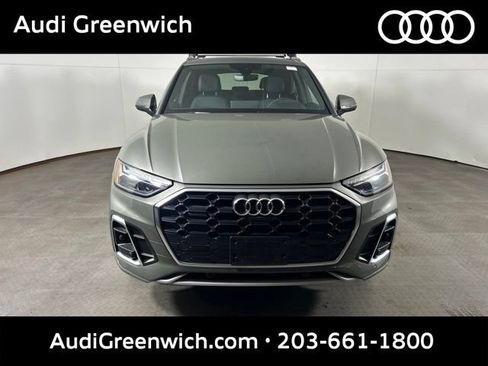 Used 2023 Audi Q5 2.0T Premium Plus w/ Premium Plus Package AWD/4WD image 2
