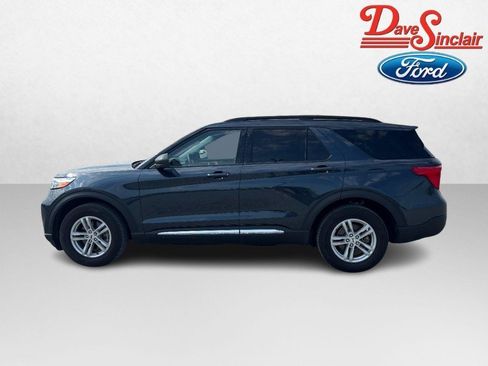 Used 2024 Ford Explorer XLT w/ Equipment Group 202A AWD/4WD image 10