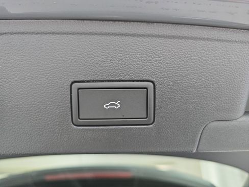 New 2026 Volkswagen Atlas Cross Sport SEL R-Line image 13