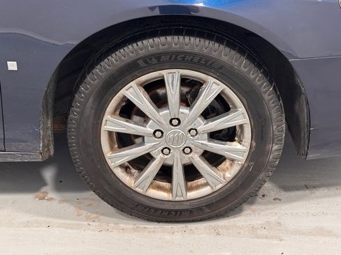 Used 2009 Buick Lucerne CXL w/ Driver Confidence Package image 32