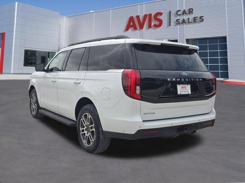Used 2025 Ford Expedition Active AWD/4WD image 10